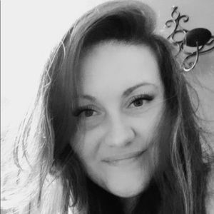 Meet your Posher, Nikki